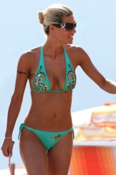 2. Michelle Hunziker – green bikini, 2006
