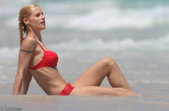 9. Michelle Hunziker – red bikini, 2010