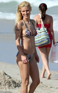 13. Michelle Hunziker – red bikini, 2010