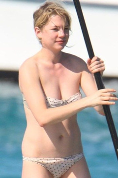 6. Michelle Williams – bikini, 2009