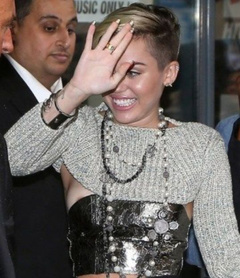 1. Miley Cyrus – Nip slip, 2013