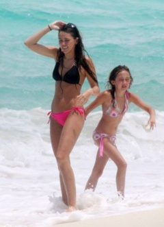10. Miley Cyrus – bikini, 2009