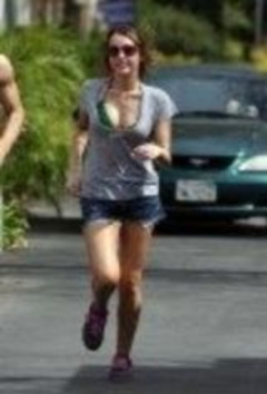 19. Miley Cyrus – jogging, 2009