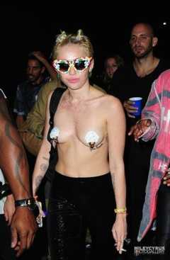 2. Miley Cyrus – pasties, 2014