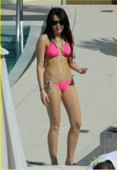 8. Miley Cyrus – pink bikini, 2009