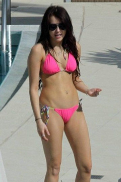 5. Miley Cyrus – pink bikini, 2009