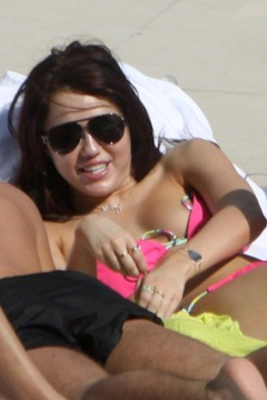 6. Miley Cyrus – pink bikini, 2009