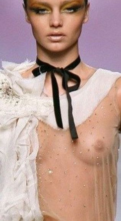 2. Miranda Kerr – catwalk see through