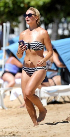 2. Miranda Lambert – bikini, 2014