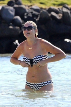 3. Miranda Lambert – bikini, 2014