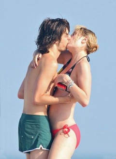 4. Mischa Barton – bikini at the beach, 2008