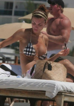 10. Oksana Andersson – Topless sunbathing, 2008