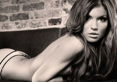 6. Oksana Andersson Sexy – Unknown Magazine