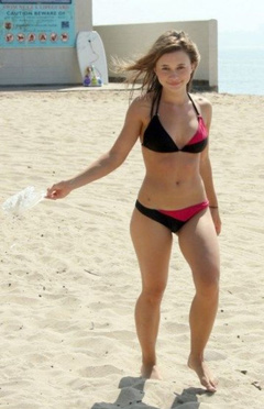2. Olesya Rulin – bikini, 2008