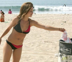 4. Olesya Rulin – bikini, 2008