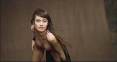 9. Olga Kurylenko Naked – Le serpent, 2006