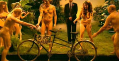 5. Olivia Colman Naked – Confetti, 2006