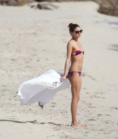 8. Olivia Palermo – bikini, 2011