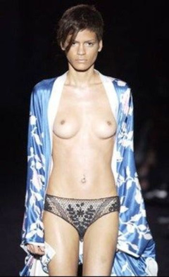 2. Omahyra – topless catwalk, 2002