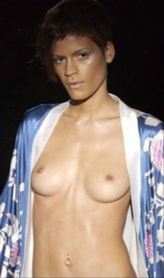 4. Omahyra – topless catwalk, 2002