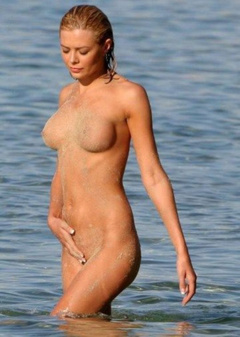 4. Orlaith McAllister – posing nude, 2005