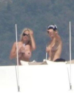 4. Pamela Anderson – Topless sunbathing, 2006