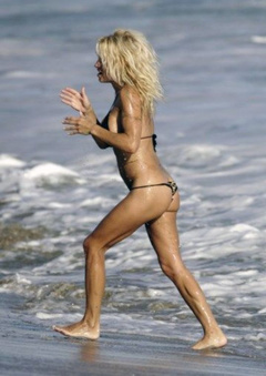6. Pamela Anderson – black bikini, 2007