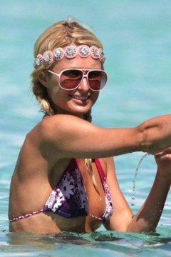 3. Paris Hilton – bikini, 2009