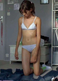 1. Pauline Acquart Sexy – Naissance des pieuvres, 2007