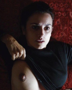 3. Penelope Cruz – Venuto al mondo, 2012