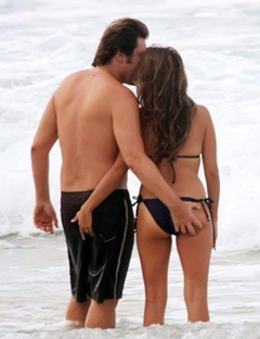 6. Penelope Cruz – bikini, 2010