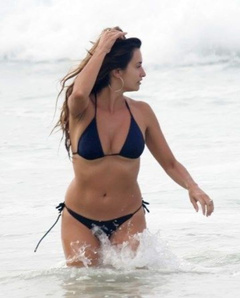 8. Penelope Cruz – bikini, 2010