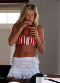 10. Penny Lancaster – bikini, 2009