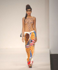 10. Petra Nemcova Topless – London fashion week, 2004
