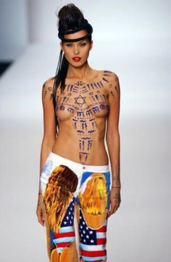 13. Petra Nemcova Topless – London fashion week, 2004