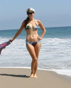 6. Phoebe Price – bikini, 2009