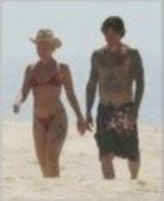 13. Pink – pink bikini, 2005