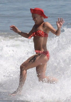 9. Pink – red bikini, 2008