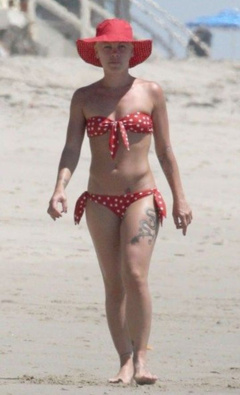 10. Pink – red bikini, 2008