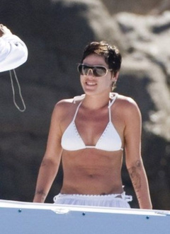 5. Pink – white bikini, 2008