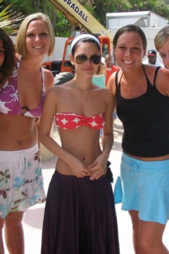 3. Rachel Bilson – red bikini, 2005