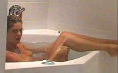 3. Rachel Hunter – Private bathing home video, 2006