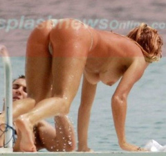 3. Rachel Hunter – Topless swimming, 2006