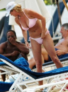 5. Rachel Hunter – pink bikini, 2006