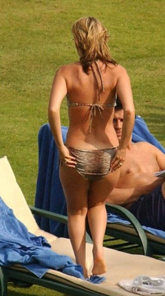5. Rachel Stevens – bikini at the pool, 2006