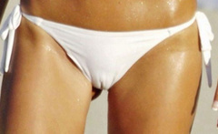 4. Rachel Uchitel – bikini, 2009