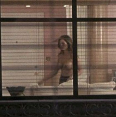 12. Rhona Mitra Naked – Hollow Man, 2000