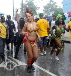 6. Rihanna – Kadoomant Day Parade, 2011