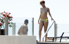4. Rihanna – bikini, 2010