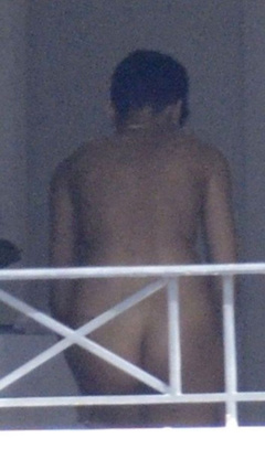 4. Rihanna – nude while changing bikini, 2012